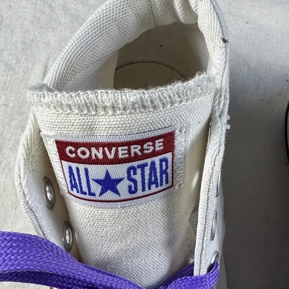 Converse Mid Madison Allstars Size 8 with Purple Laces - Picture 6 of 11